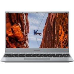 Medion Akoya E15301 R7-3700U 8GB 256GB 15.6" Medion Akoya E15301 R7-3700U 8GB 256GB 15.6"